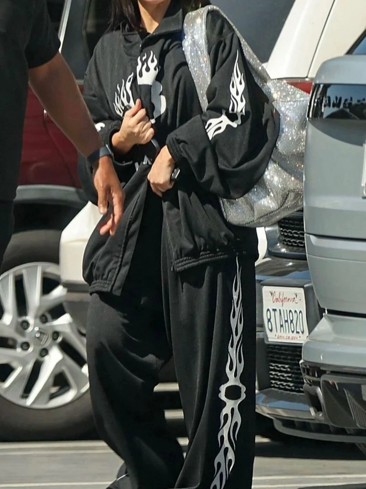 New 25ss Flame Print Me Thin Breathable Casual Universal Sports Elastic Waist Straight Leg Pants Men Women Long Pants
New 25ss Flame Print Me Thin Breathable Casual Universal Sports Elastic Waist Straight Leg Pants Men Women Long Pants