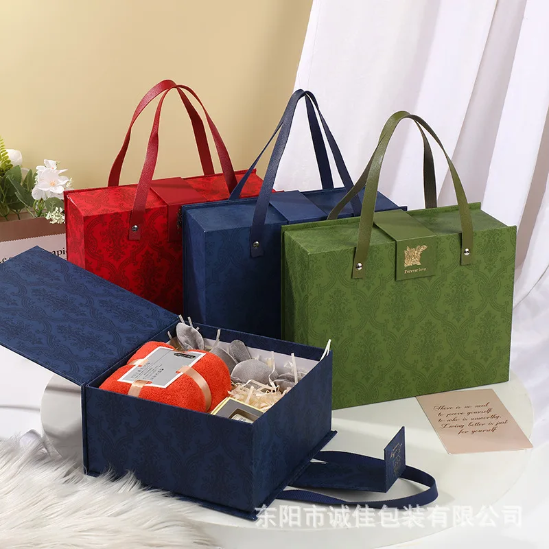 Customized. Business Hand Box New Hand Box Wedding Wedding Candies Box Empty Box Bridesmaid Bag
Customized. Business Hand Box New Hand Box Wedding Wedding Candies Box Empty Box Bridesmaid Bag