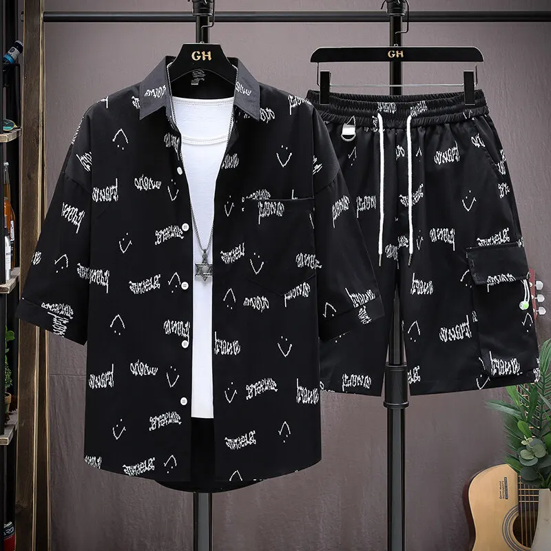 Summer Set Men's Casual Single Breasted Short Sleeve Shirt Shorts Loose Fashion High Quality Print Sweatshirt Suit
Summer Set Men's Casual Single Breasted Short Sleeve Shirt Shorts Loose Fashion High Quality Print Sweatshirt Suit