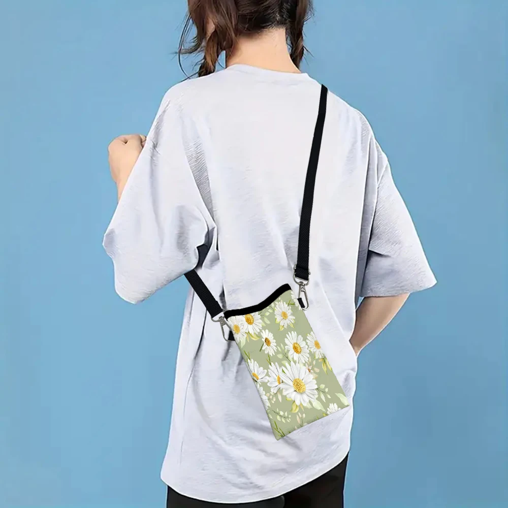 Fresh Beautiful Flowers Phone Bag Adjustable and Detachable Strap Designed Exclusively for Women Bag Convertible Shoulder Bag5.8
Fresh Beautiful Flowers Phone Bag Adjustable and Detachable Strap Designed Exclusively for Women Bag Convertible Shoulder Bag5.8