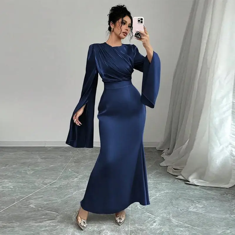 Elegant Long Sleeve Dress Set with Waist Cinching Slit for Women Autumn 2025 Fashionable Three Piece Suit Cross Border
Elegant Long Sleeve Dress Set with Waist Cinching Slit for Women Autumn 2025 Fashionable Three Piece Suit Cross Border