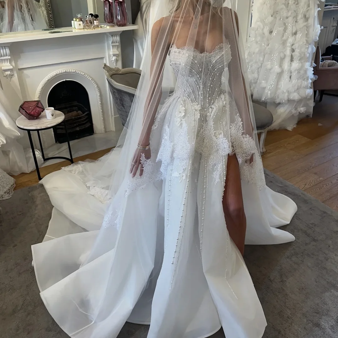 Luxury Lace Dress Pearls Bespoke Vestidos De Novia Alta Calidad Boda Weddings Vestido Bride Trouwjurk Wedding Dresses Customized
Luxury Lace Dress Pearls Bespoke Vestidos De Novia Alta Calidad Boda Weddings Vestido Bride Trouwjurk Wedding Dresses Customized