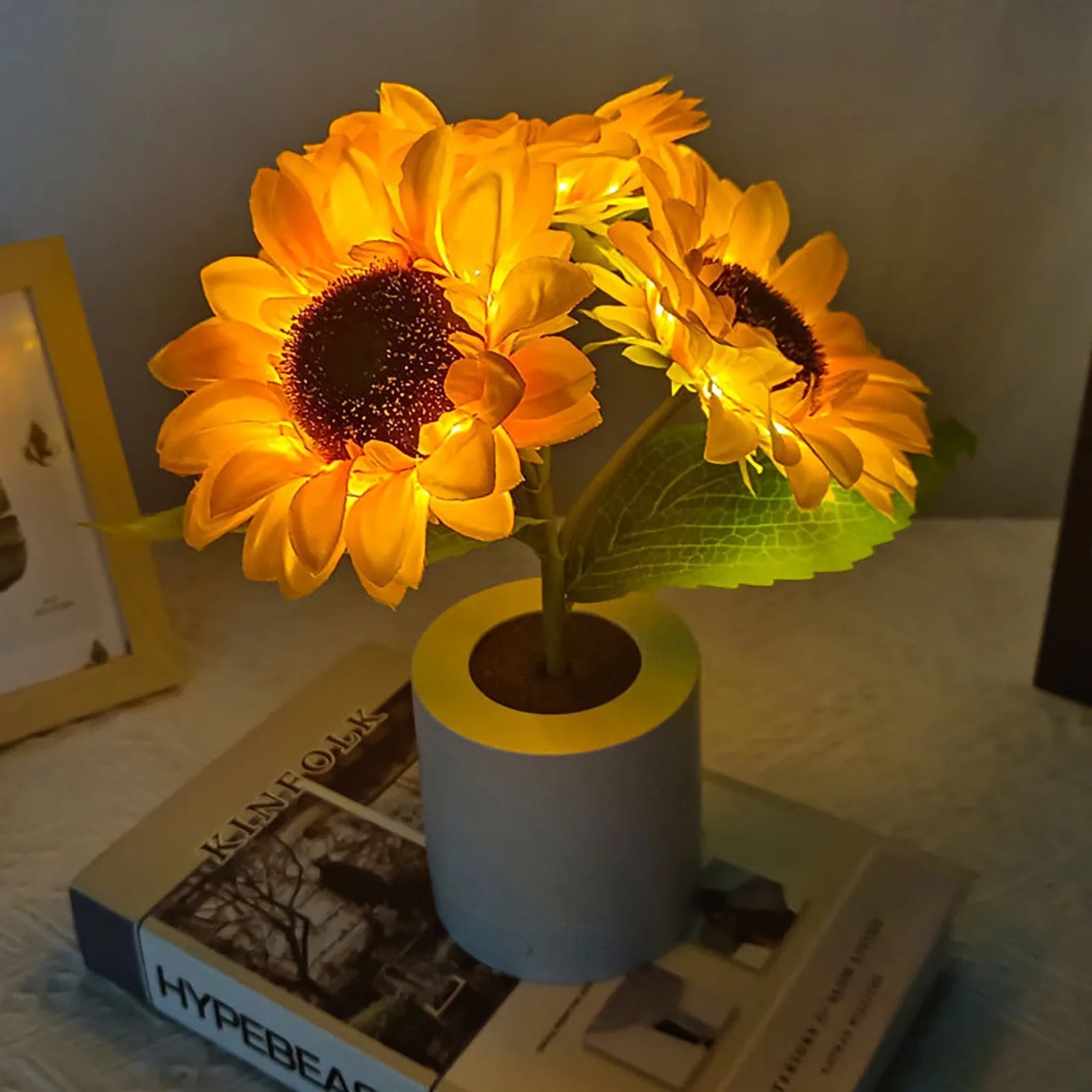 Sunflower LED Night Light Home Decorative Flower Lamp Rechargeable Bedside Light
Sunflower LED Night Light Home Decorative Flower Lamp Rechargeable Bedside Light