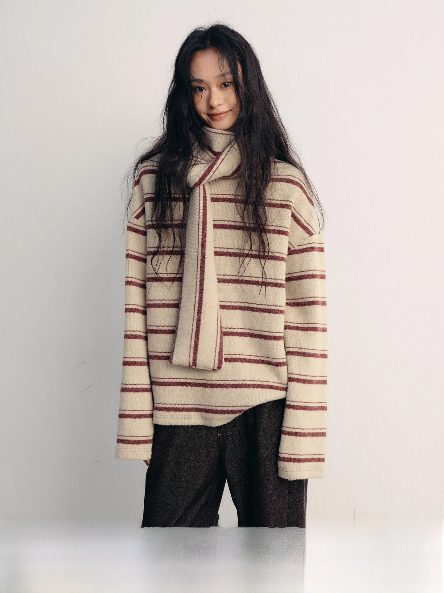 Оригинальный дизайн Lvetong: Свободный вязаный шарф-свитер с длинными рукавами, женская базовая футболка для повседневного уличного стиля
Оригинальный дизайн Lvetong: Свободный вязаный шарф-свитер с длинными рукавами, женская базовая футболка для повседневного уличного стиля