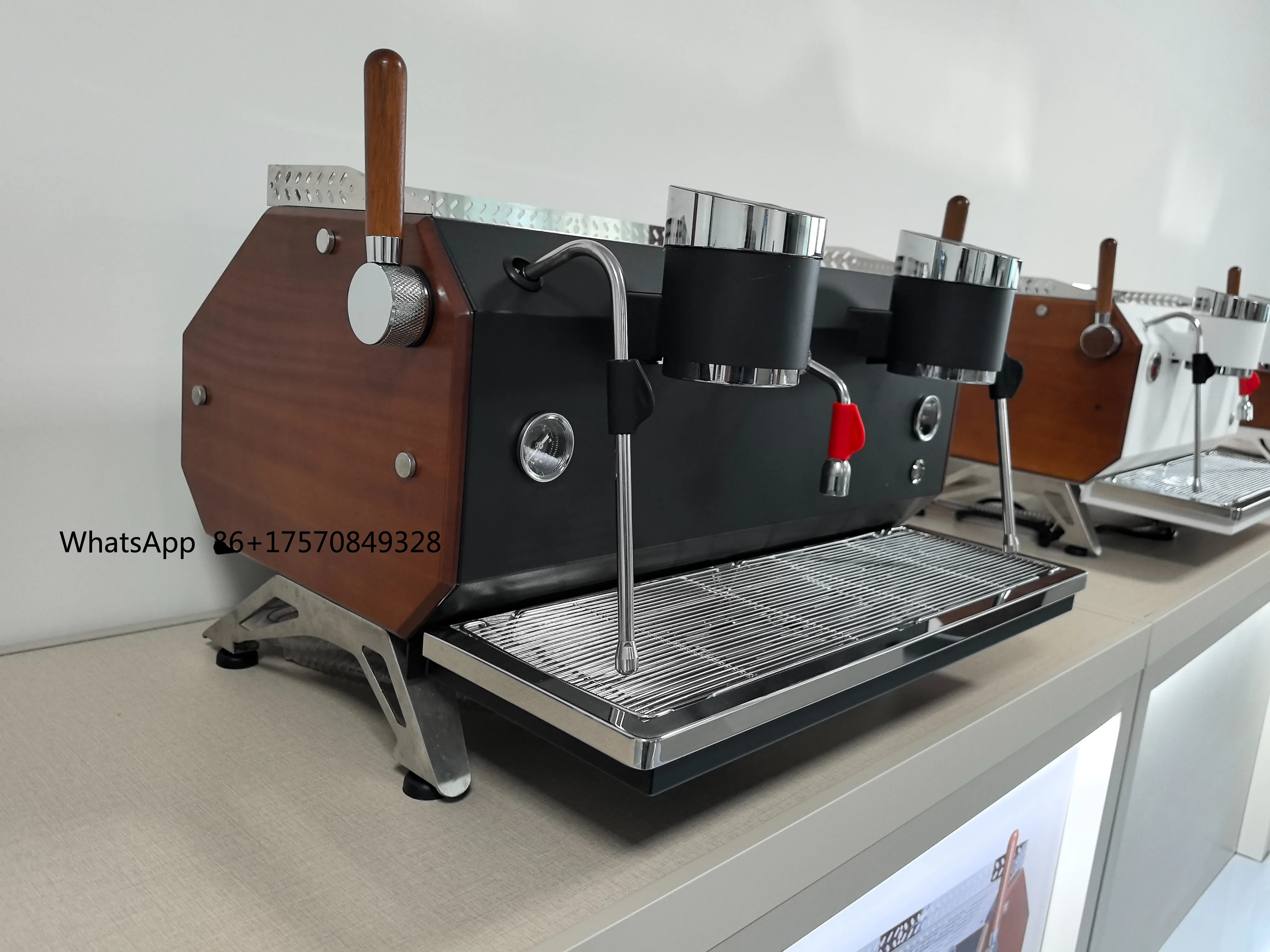 2025 Two Head Semi Automatic Profesional Kaffeemaschine Italian KS535 Coffee Maker Two Group Commercial Coffee Espresso Machine
2025 Two Head Semi Automatic Profesional Kaffeemaschine Italian KS535 Coffee Maker Two Group Commercial Coffee Espresso Machine