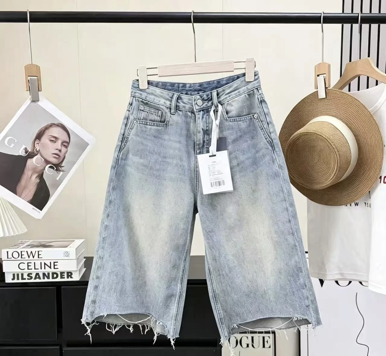 Retro Washed Distressed Hem Loose Seven-eighths Length Straight Leg High Waist Wide Leg Mid-length Summer Denim Jeans for Women
Retro Washed Distressed Hem Loose Seven-eighths Length Straight Leg High Waist Wide Leg Mid-length Summer Denim Jeans for Women