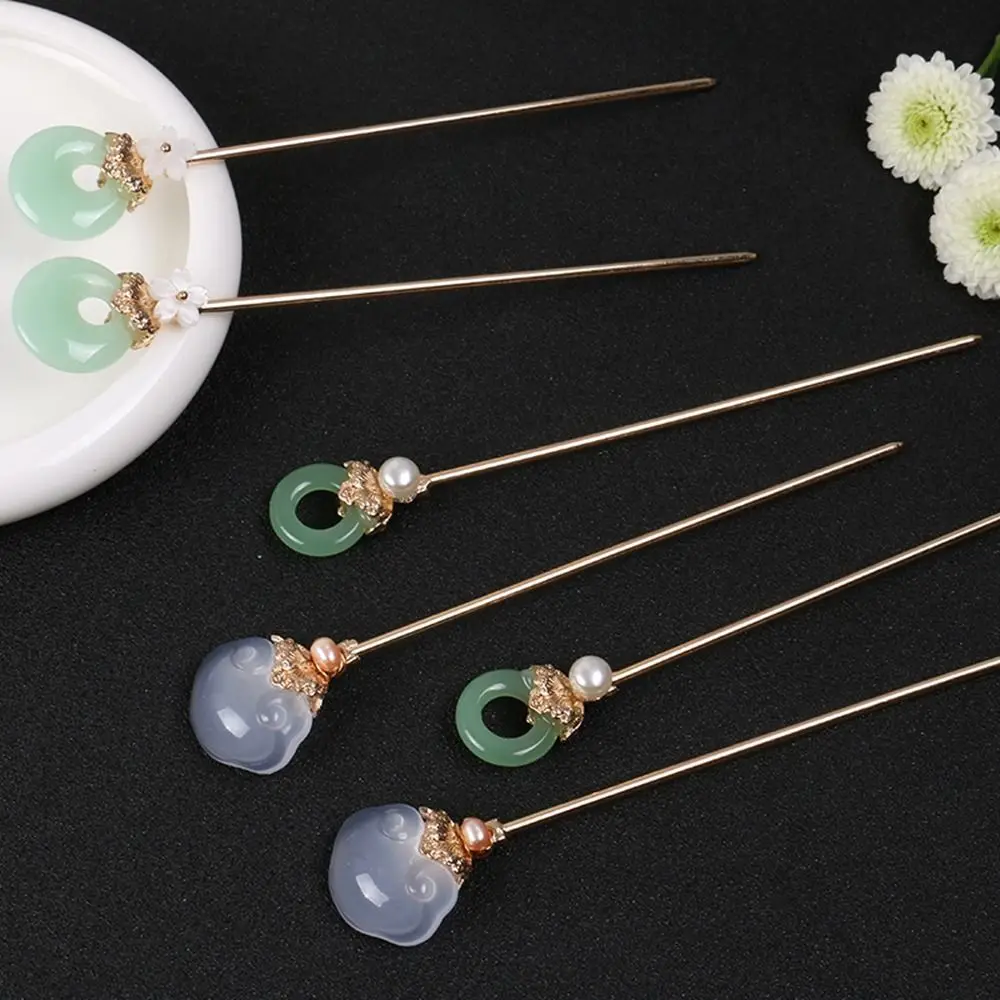 Hairstyle Design Tool Safety Buckle Pearl Ancient Headwear Hanfu Hair Sticks Chinese Style Headwear Ancient Style Hairpin
Hairstyle Design Tool Safety Buckle Pearl Ancient Headwear Hanfu Hair Sticks Chinese Style Headwear Ancient Style Hairpin