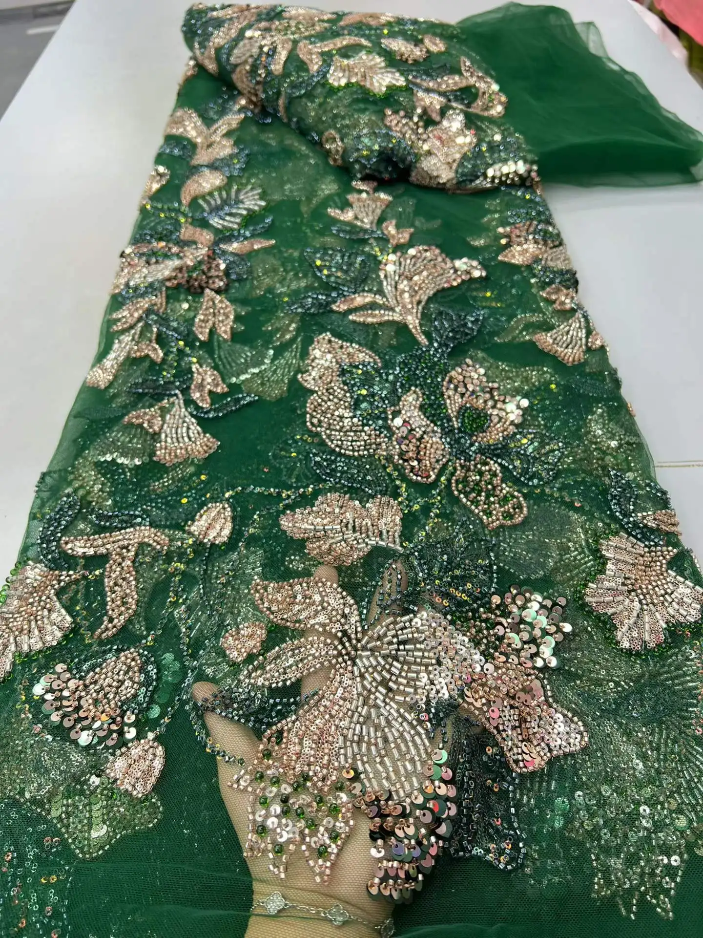 African Beads Lace Fabrics Latest Sequin Lace Fabric 5 Yards High Quality 2026 Lace Fabric Nigerian Wedding Dress For Woman
African Beads Lace Fabrics Latest Sequin Lace Fabric 5 Yards High Quality 2026 Lace Fabric Nigerian Wedding Dress For Woman
