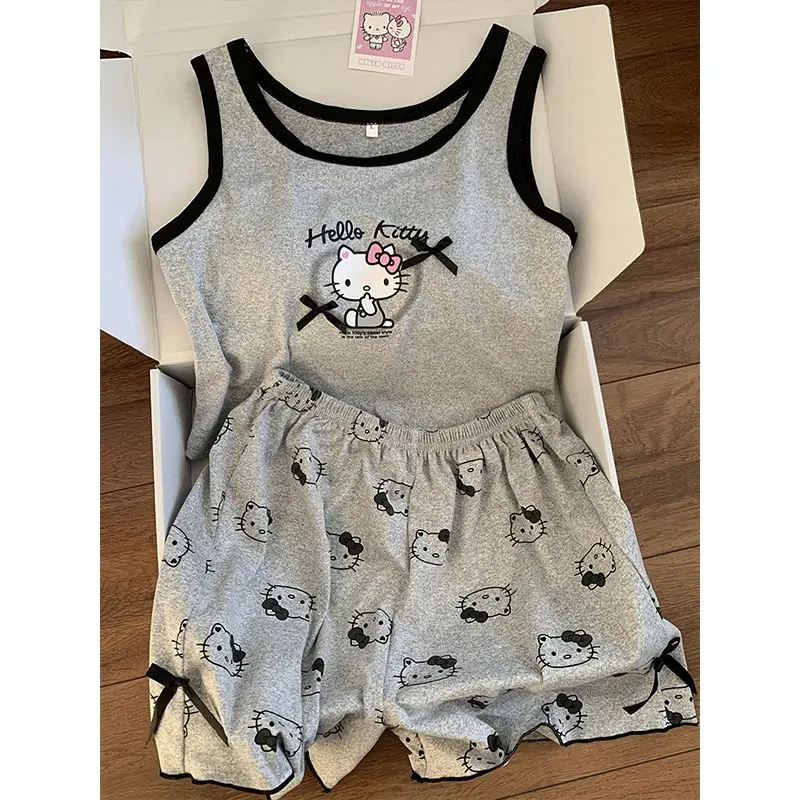 Sanrio Hello Kitty Cartoon Cute Summer Vest Sleepwear Women's New Comfortable Pajamas Vest Shorts Home Suit Outdoor Walking Set
Sanrio Hello Kitty Cartoon Cute Summer Vest Sleepwear Women's New Comfortable Pajamas Vest Shorts Home Suit Outdoor Walking Set