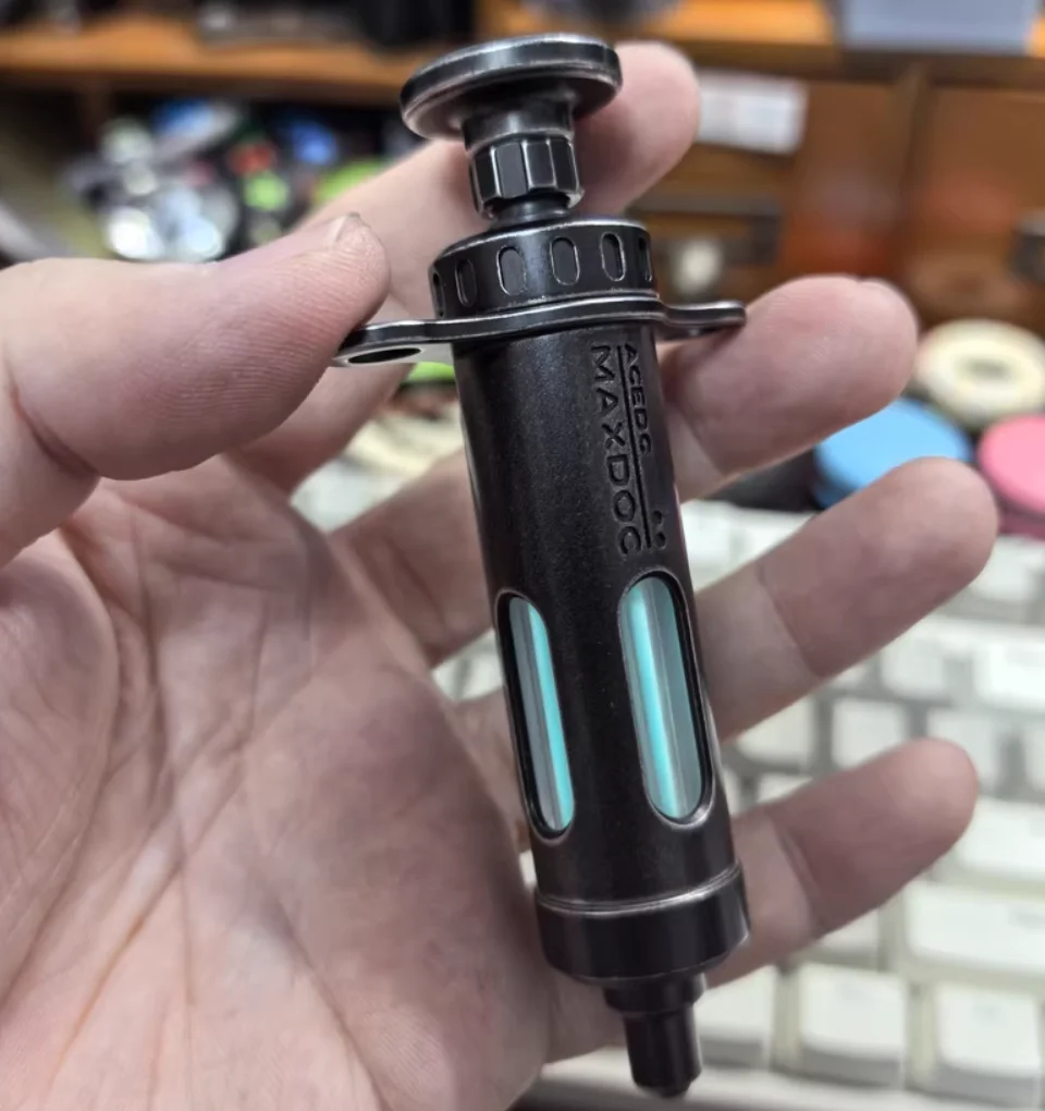 USED EDC Acedc Dark Etched Armor Steel Strikes to Treat slider push Decompression toys
USED EDC Acedc Dark Etched Armor Steel Strikes to Treat slider push Decompression toys