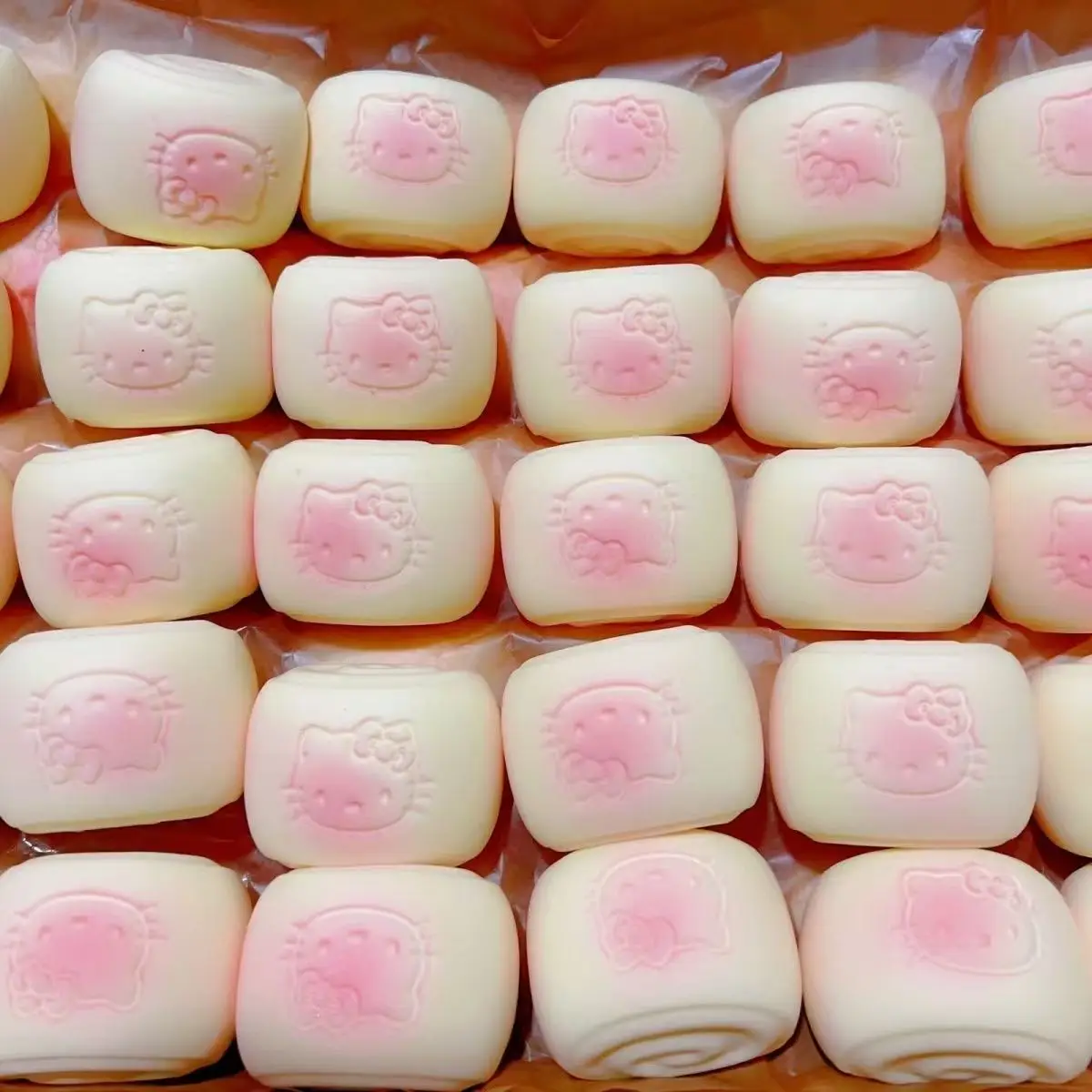 Sanrio Hello Kitty Stress Relief Squeeze Toy Slow Rising Sticky Bread Super Soft Kitty Flavor Cartoon Cat Squeeze Toy KT Cat
Sanrio Hello Kitty Stress Relief Squeeze Toy Slow Rising Sticky Bread Super Soft Kitty Flavor Cartoon Cat Squeeze Toy KT Cat