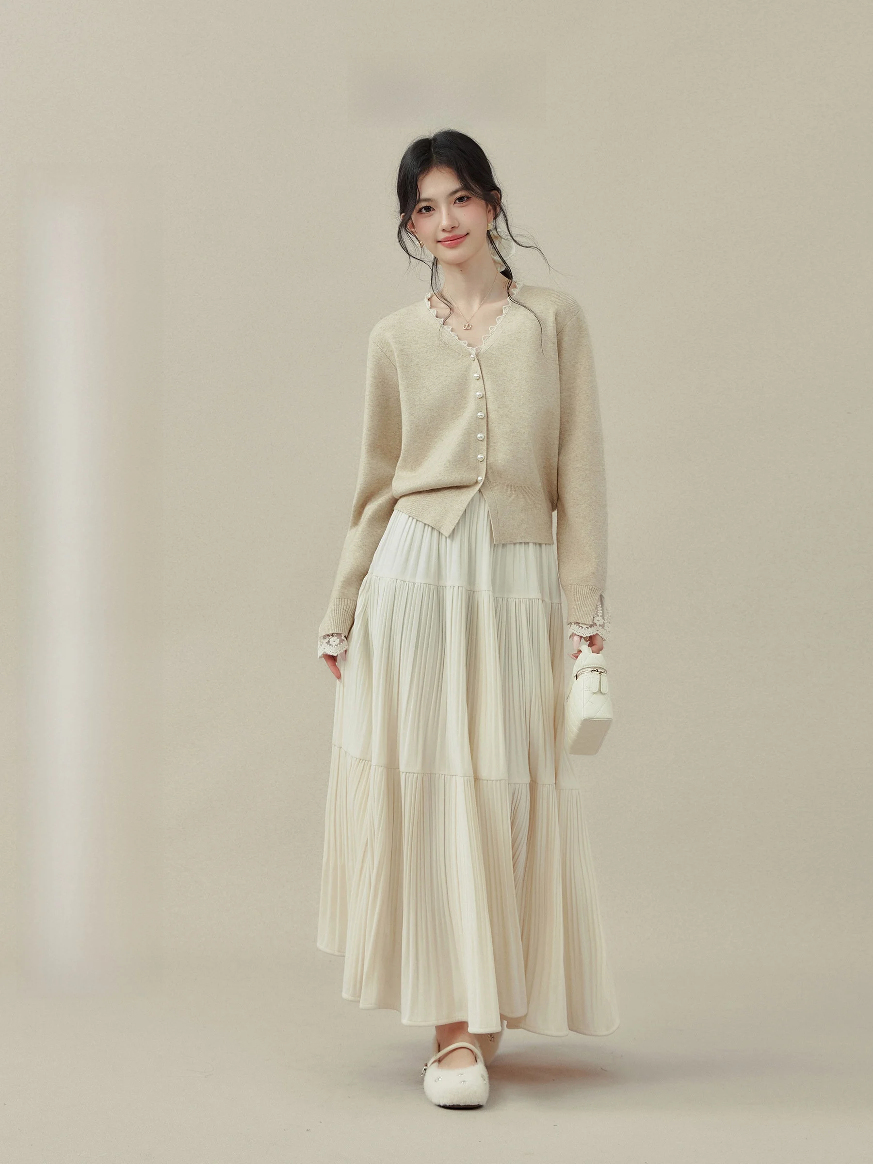 Ele Full Figure Women's Midi Skirt with Gored Umbrella Hemline French Sle High Waist Pleated Loose Fit Casual Wear
Ele Full Figure Women's Midi Skirt with Gored Umbrella Hemline French Sle High Waist Pleated Loose Fit Casual Wear