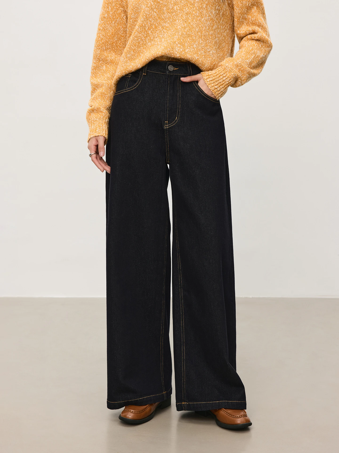 Джинсы женские Jaimin осенне-зимние, хлопковые, повседневные, прямые, широкие штанины, с застежкой на пуговицах на талии
Джинсы женские Jaimin осенне-зимние, хлопковые, повседневные, прямые, широкие штанины, с застежкой на пуговицах на талии