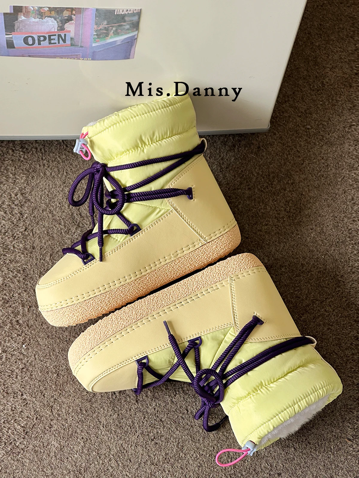 Faionable Moon Snow Boots Женские зимние ботинки Thiened Fce на подкладке, теплые хлопковые ботинки Northeast Big Fluffy Boots
Faionable Moon Snow Boots Женские зимние ботинки Thiened Fce на подкладке, теплые хлопковые ботинки Northeast Big Fluffy Boots