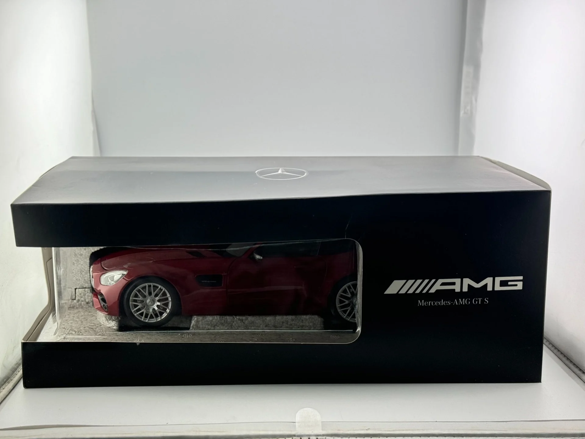 Flaws Diecast 1/18 Scale BENZ Scale Alloy Car Model
Flaws Diecast 1/18 Scale BENZ Scale Alloy Car Model