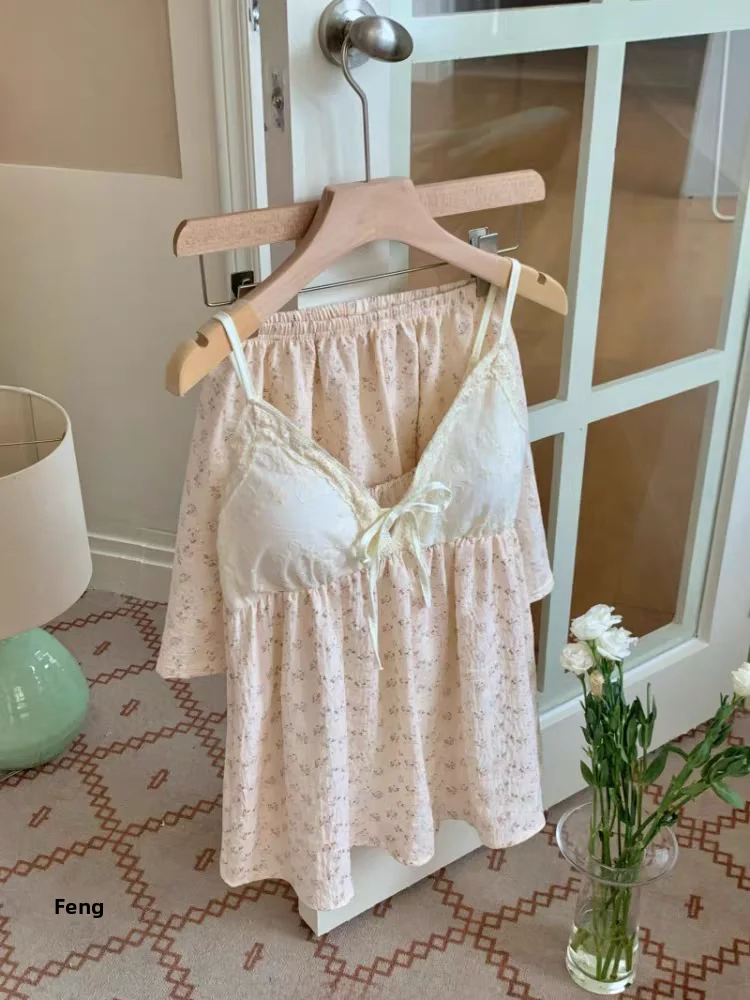 Sweet Floral Lace Patchwork Home Clothes Spwear Set with Chest Pad ort Sve V-Ne Cotton Youth Summer No Tag Brand
Sweet Floral Lace Patchwork Home Clothes Spwear Set with Chest Pad ort Sve V-Ne Cotton Youth Summer No Tag Brand