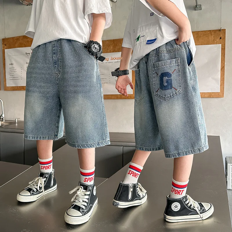 Boys Korean Style Relaxed Fit Denim Shorts with Letters for Tweens Kids Child Casual Straight Jeans Capris Calf Pants Age 5-14Y
Boys Korean Style Relaxed Fit Denim Shorts with Letters for Tweens Kids Child Casual Straight Jeans Capris Calf Pants Age 5-14Y