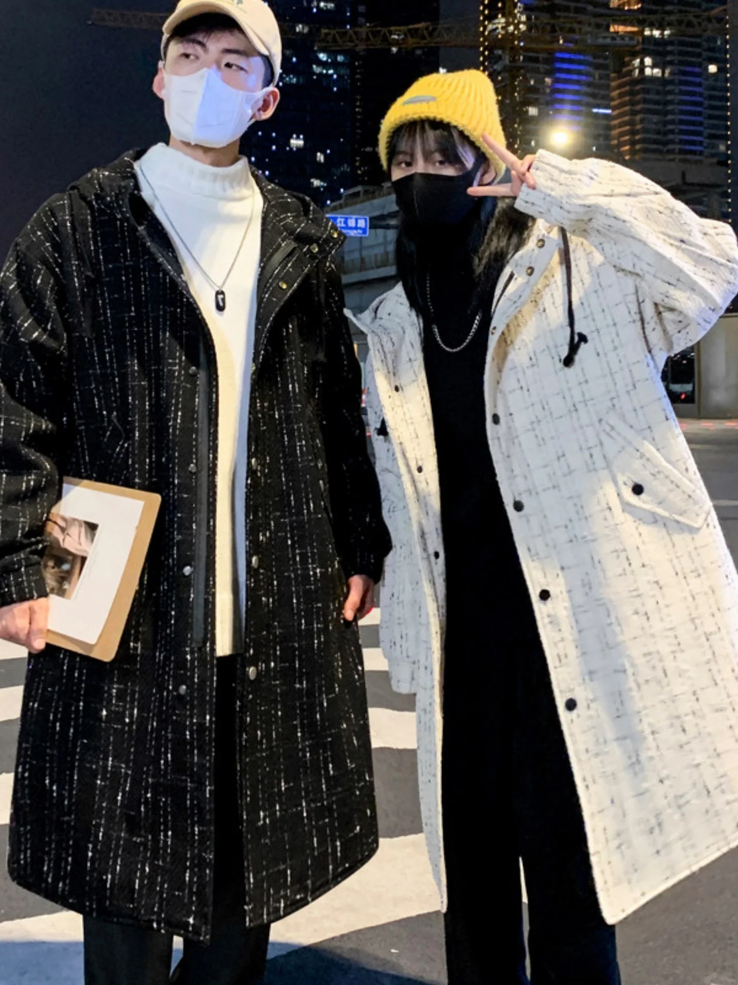 Men's Mid-Length Woolen Coat Spring Fashion Urban Style Checkered Overcoat Loose Fit Spring Autumn Wear for Couples
Men's Mid-Length Woolen Coat Spring Fashion Urban Style Checkered Overcoat Loose Fit Spring Autumn Wear for Couples
