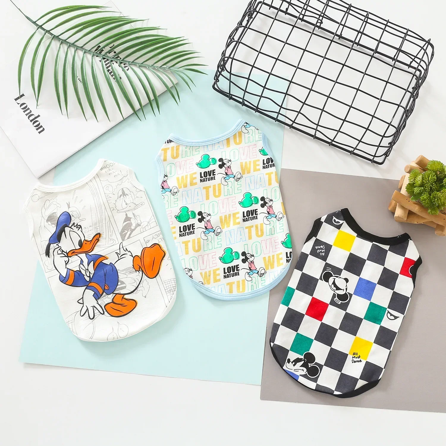 Disney Mickey Mouse T-Shirt Dog Cartoon Pet Vest summer Cute Fashion cute Pet Dog Vest Pet Clothes
Disney Mickey Mouse T-Shirt Dog Cartoon Pet Vest summer Cute Fashion cute Pet Dog Vest Pet Clothes