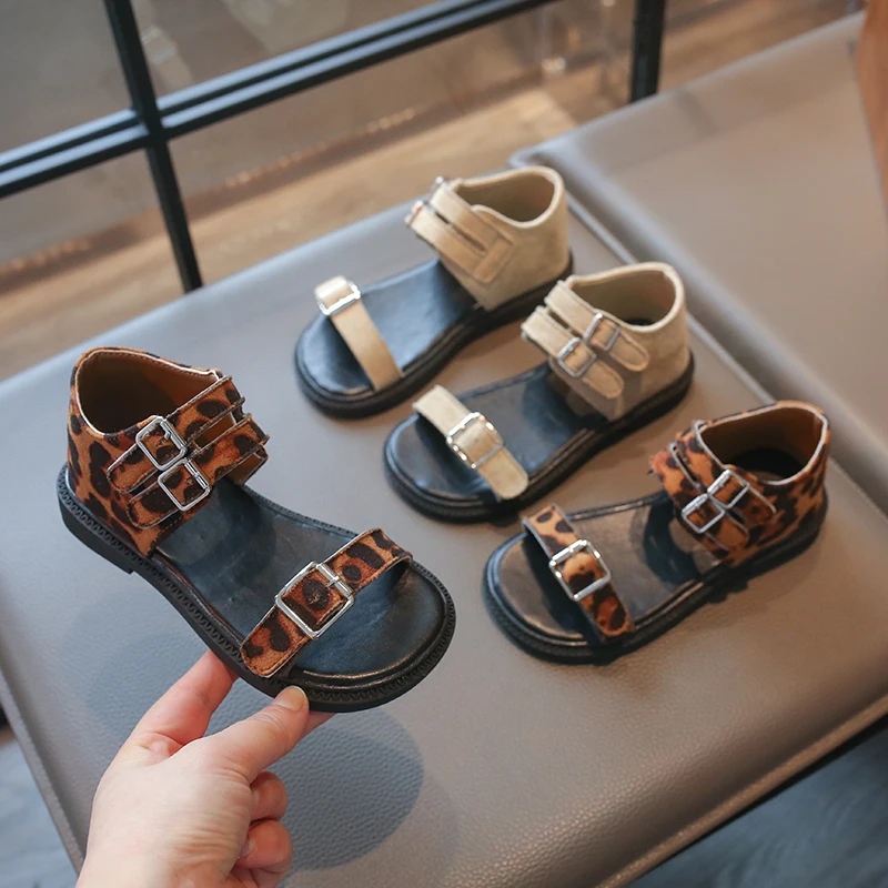 Little Girls Animal Print Leather Sandals 2026 New Summer Kids Buckle Strap Beach Sandals Soft Sole Simple Retro School Party
Little Girls Animal Print Leather Sandals 2026 New Summer Kids Buckle Strap Beach Sandals Soft Sole Simple Retro School Party