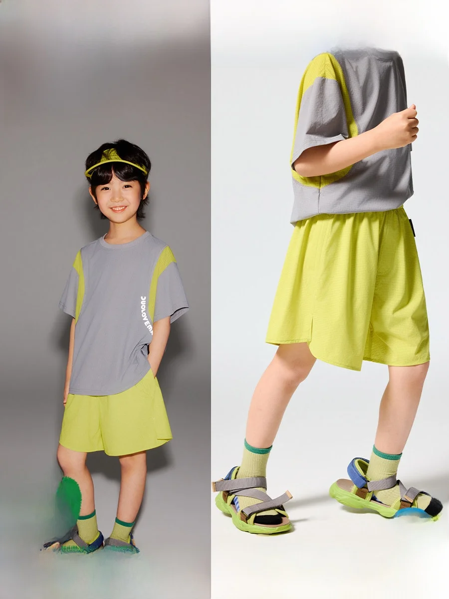 DUOLOVEMAMA Comfortable Outdoor Sports Short Pants for Children Breathable Hole Design Loose Straight Leg Fit Summer Trousers
DUOLOVEMAMA Comfortable Outdoor Sports Short Pants for Children Breathable Hole Design Loose Straight Leg Fit Summer Trousers