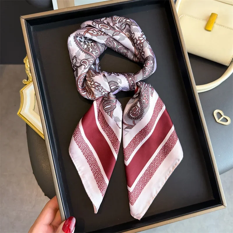 2025 New Paisley Print Soft Satin Square Scarf Women Bandana Neckerchief Versatile Hair Band Head Wrap Bag Scarf
2025 New Paisley Print Soft Satin Square Scarf Women Bandana Neckerchief Versatile Hair Band Head Wrap Bag Scarf