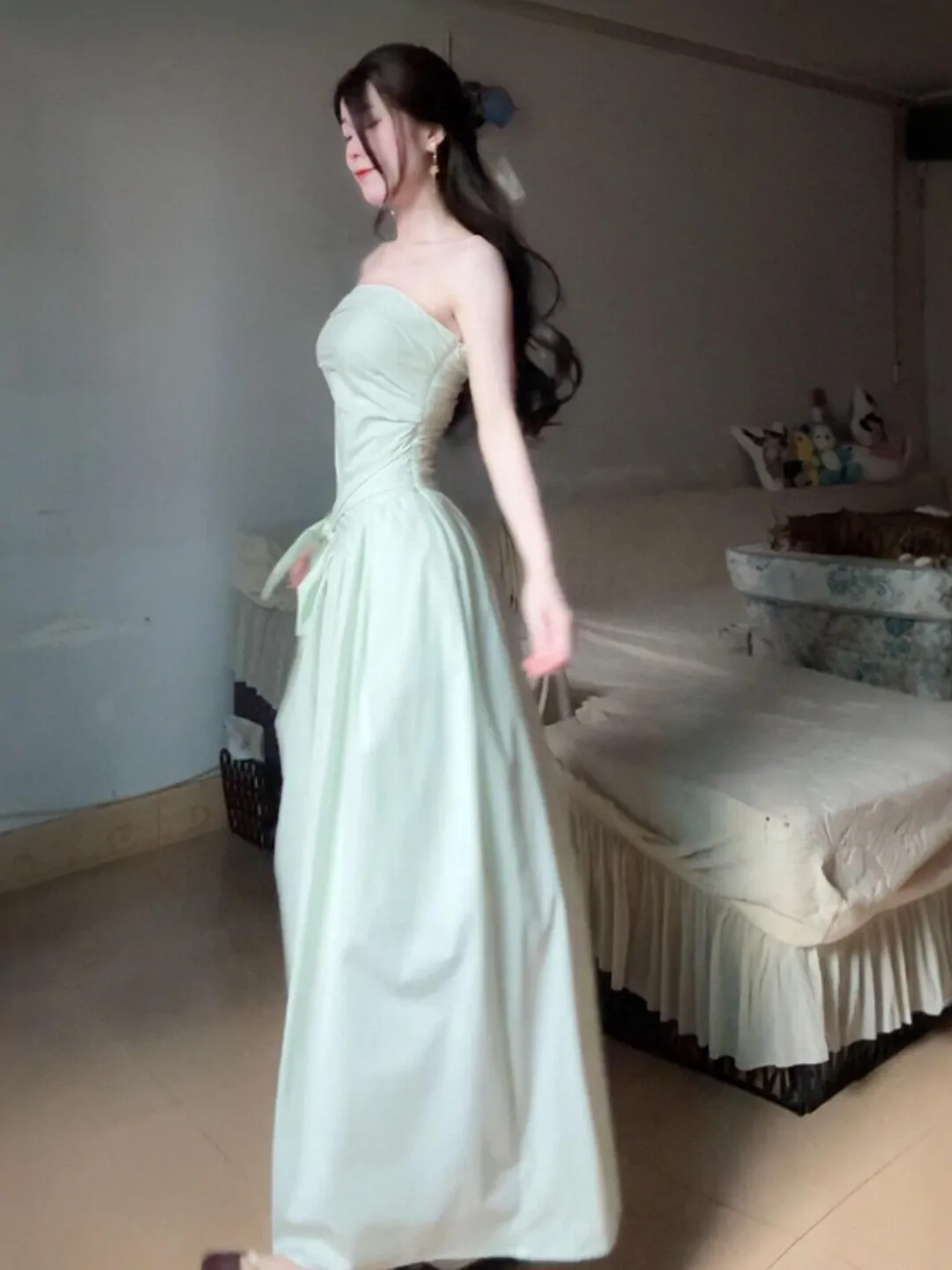 Chic Korean Style Bridesmaid Dress Beautiful Slimming Long Sleeveless High Waist Gown for Summer City Commute Casual Dates
Chic Korean Style Bridesmaid Dress Beautiful Slimming Long Sleeveless High Waist Gown for Summer City Commute Casual Dates