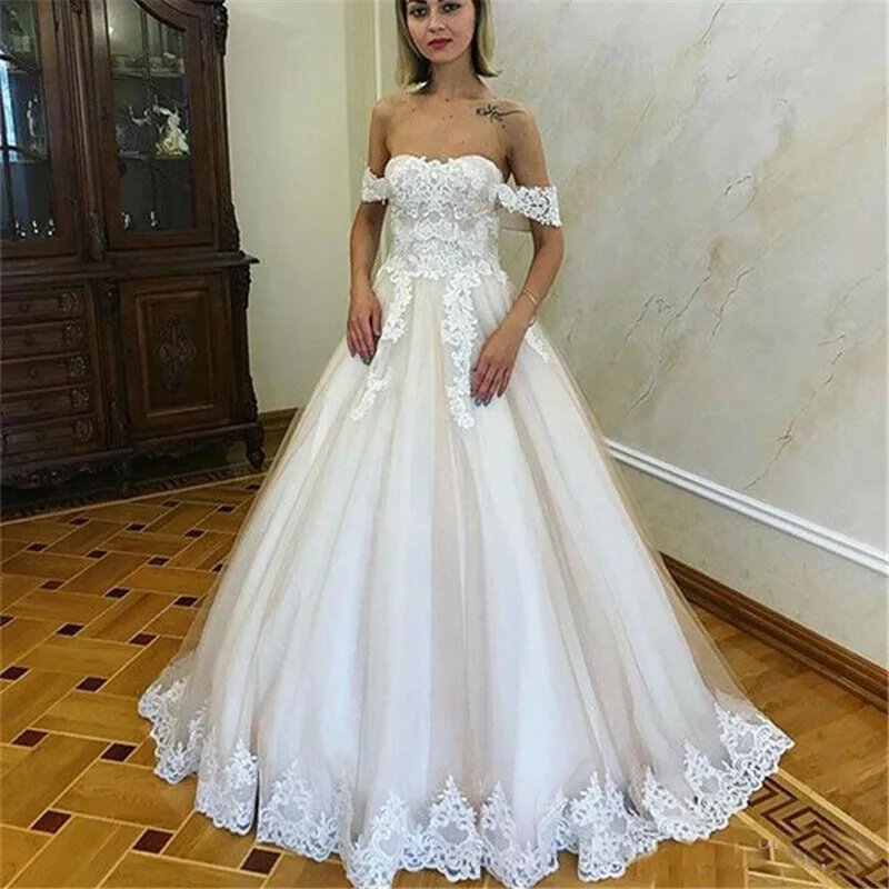 ANGELDBRIDEP Off The Shoulder Ball Gown Wedding Dresses Bohemian Boho Appliques Tulle Court Train Formal Bride Wedding Gowns NEW
ANGELDBRIDEP Off The Shoulder Ball Gown Wedding Dresses Bohemian Boho Appliques Tulle Court Train Formal Bride Wedding Gowns NEW
