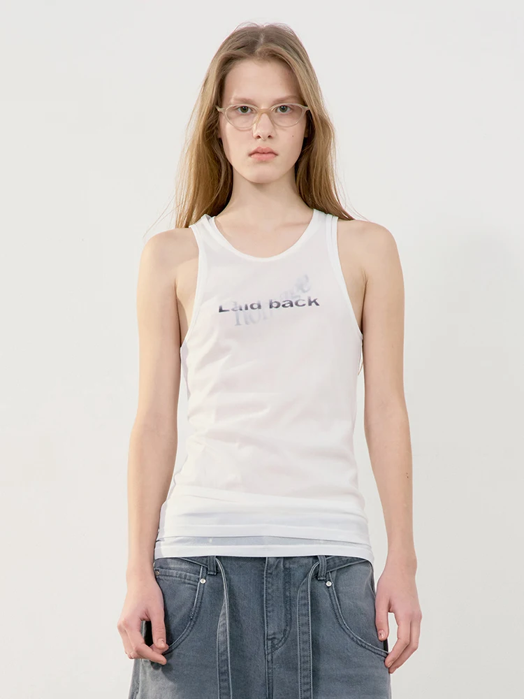 Легкая дышащая майка из ледяного шелка с буквенным принтом, женская облегающая многослойная жилетка, модная внутренняя одежда
Легкая дышащая майка из ледяного шелка с буквенным принтом, женская облегающая многослойная жилетка, модная внутренняя одежда