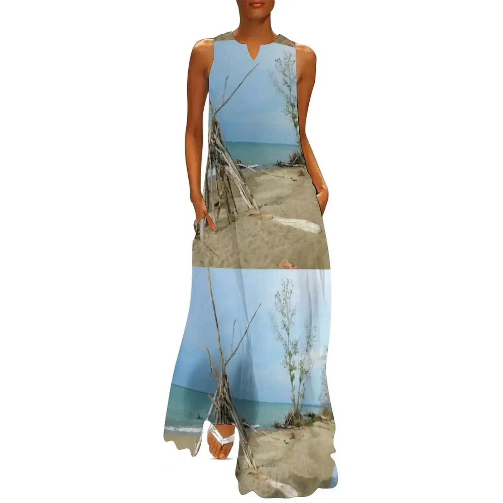 Presque Isle Beach / Lake Erie Long Dress women's clothing trend 2025 Dress for pregnant women evening dress
Presque Isle Beach / Lake Erie Long Dress women's clothing trend 2025 Dress for pregnant women evening dress