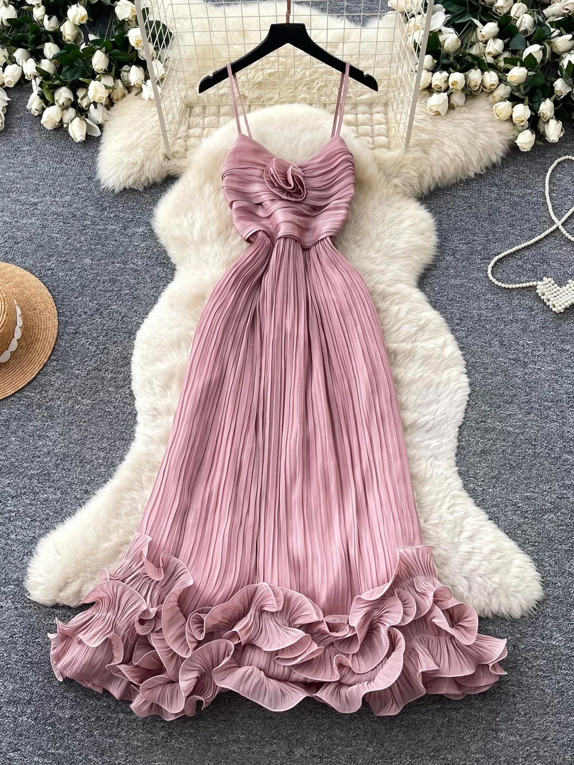 Sweet Halter Dress Women's Summer Korean Style High Waist A-Line Skirt Gathered Waist Design Holiday Vibes Polyester Fiber
Sweet Halter Dress Women's Summer Korean Style High Waist A-Line Skirt Gathered Waist Design Holiday Vibes Polyester Fiber