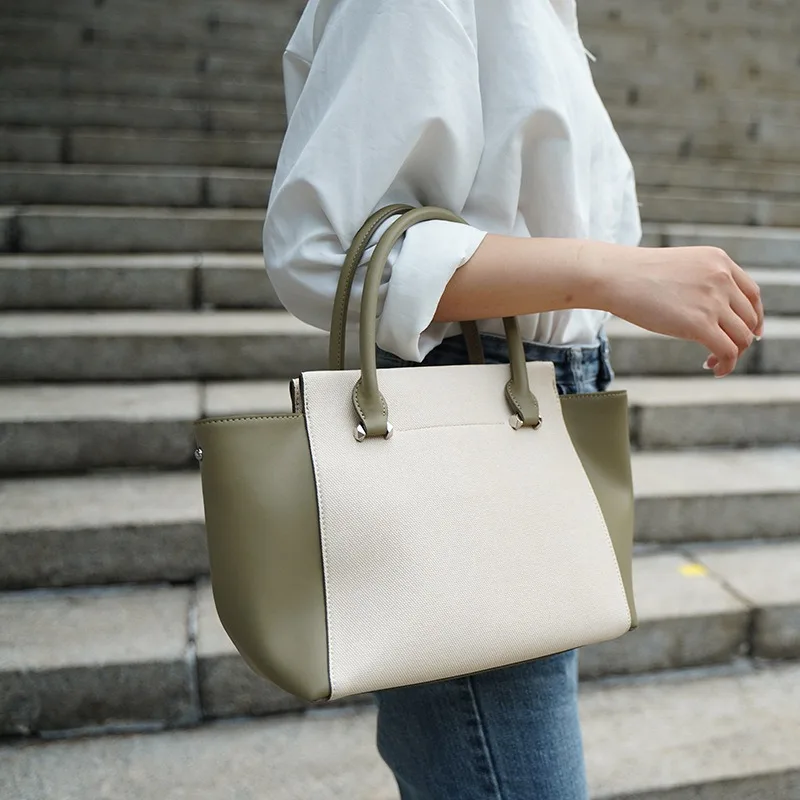 Women Classic Leather Tote Bag High End Elegant Vintage Trendy Paris Crossbody Messenger Bag
Women Classic Leather Tote Bag High End Elegant Vintage Trendy Paris Crossbody Messenger Bag