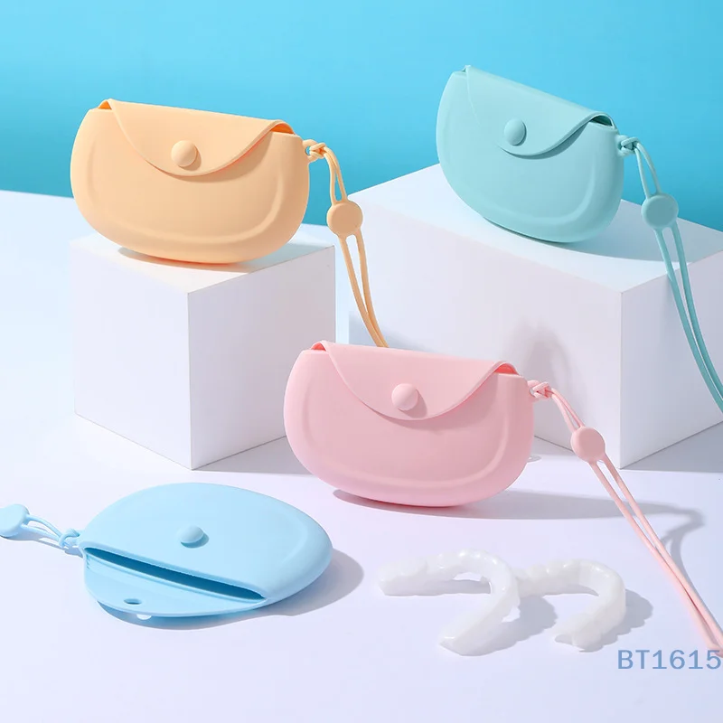 1PC Silicone Dental Denture Case Retainer Storage Box Mouth Guard Container Denture Case
1PC Silicone Dental Denture Case Retainer Storage Box Mouth Guard Container Denture Case