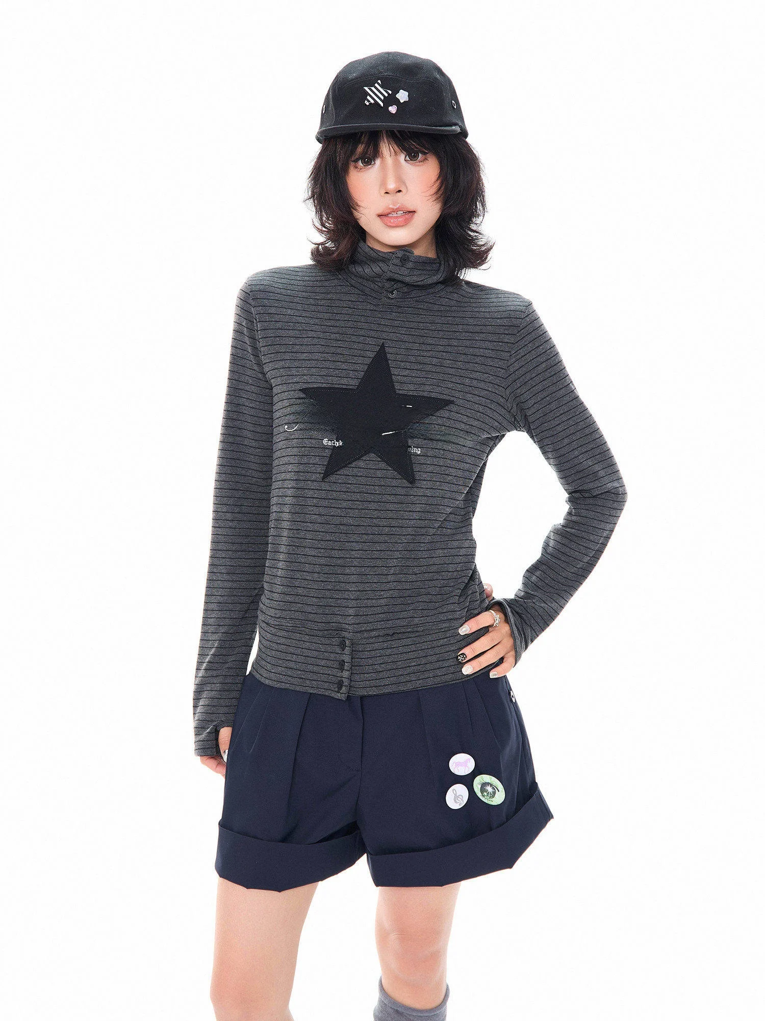MKGO Korean Sle Long Sve T-irt for Girls Button High Collar Slim Fit Base irt Spring Season Patchwork Star Embroidery
MKGO Korean Sle Long Sve T-irt for Girls Button High Collar Slim Fit Base irt Spring Season Patchwork Star Embroidery