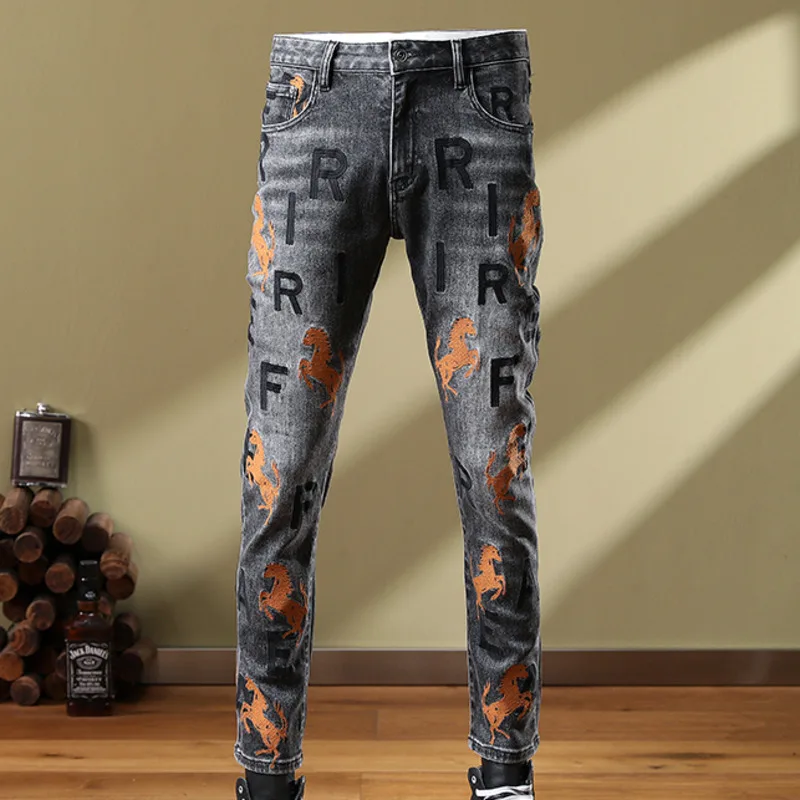 Letter Embroidered Floral Jean Men European Jean Hombre Slim Fit Jeans For Men Trend Brand Motorcycle Pant Mens Skinny Jean
Letter Embroidered Floral Jean Men European Jean Hombre Slim Fit Jeans For Men Trend Brand Motorcycle Pant Mens Skinny Jean