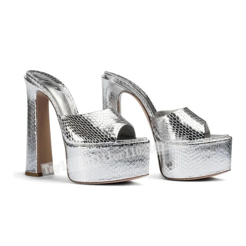 Summer Silver Crocodile Pattern Lacquer Platform Muller Shoes Women'S Open Toed Thick Heel Slippers Luxury Sandals Slippers 46
Summer Silver Crocodile Pattern Lacquer Platform Muller Shoes Women'S Open Toed Thick Heel Slippers Luxury Sandals Slippers 46