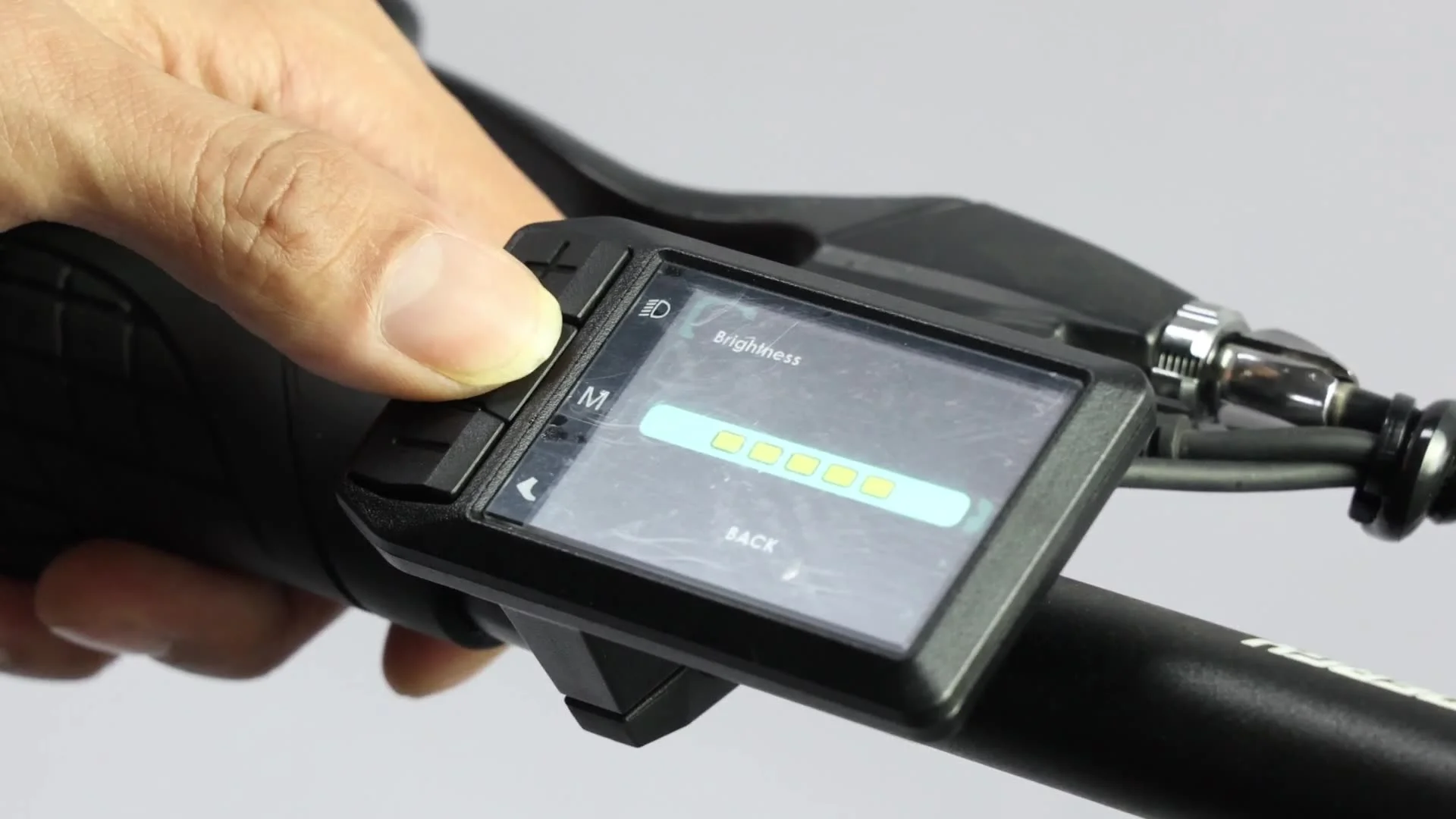 Мотор Bafang со средним креплением, цветной прибор bafang, таблица кодов 600C, аксессуары для универсальных кодовых таблиц BBS01/02/HD
Мотор Bafang со средним креплением, цветной прибор bafang, таблица кодов 600C, аксессуары для универсальных кодовых таблиц BBS01/02/HD