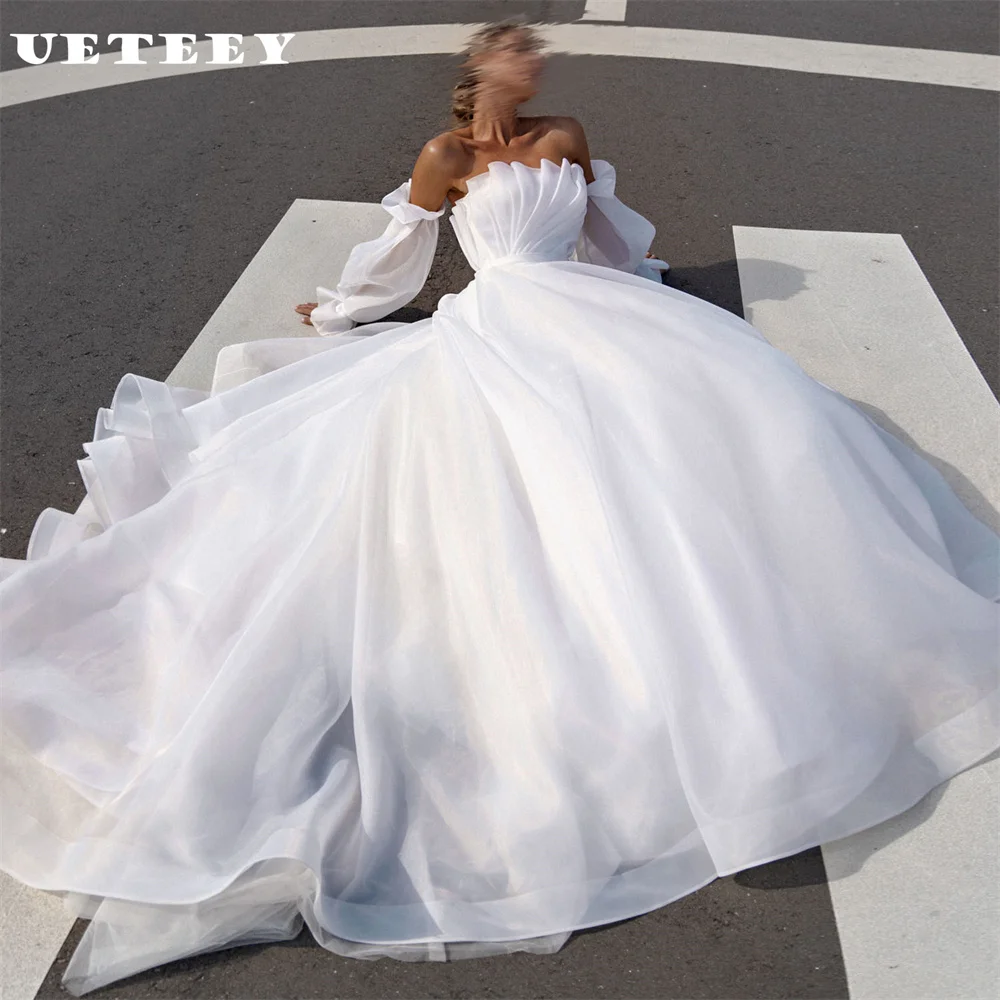 UETEEY Customized Princess Detachable Off Shoulder Organza A Line Wedding Dress Women Pleats Zipper Back Court Train Bridal Gown
UETEEY Customized Princess Detachable Off Shoulder Organza A Line Wedding Dress Women Pleats Zipper Back Court Train Bridal Gown