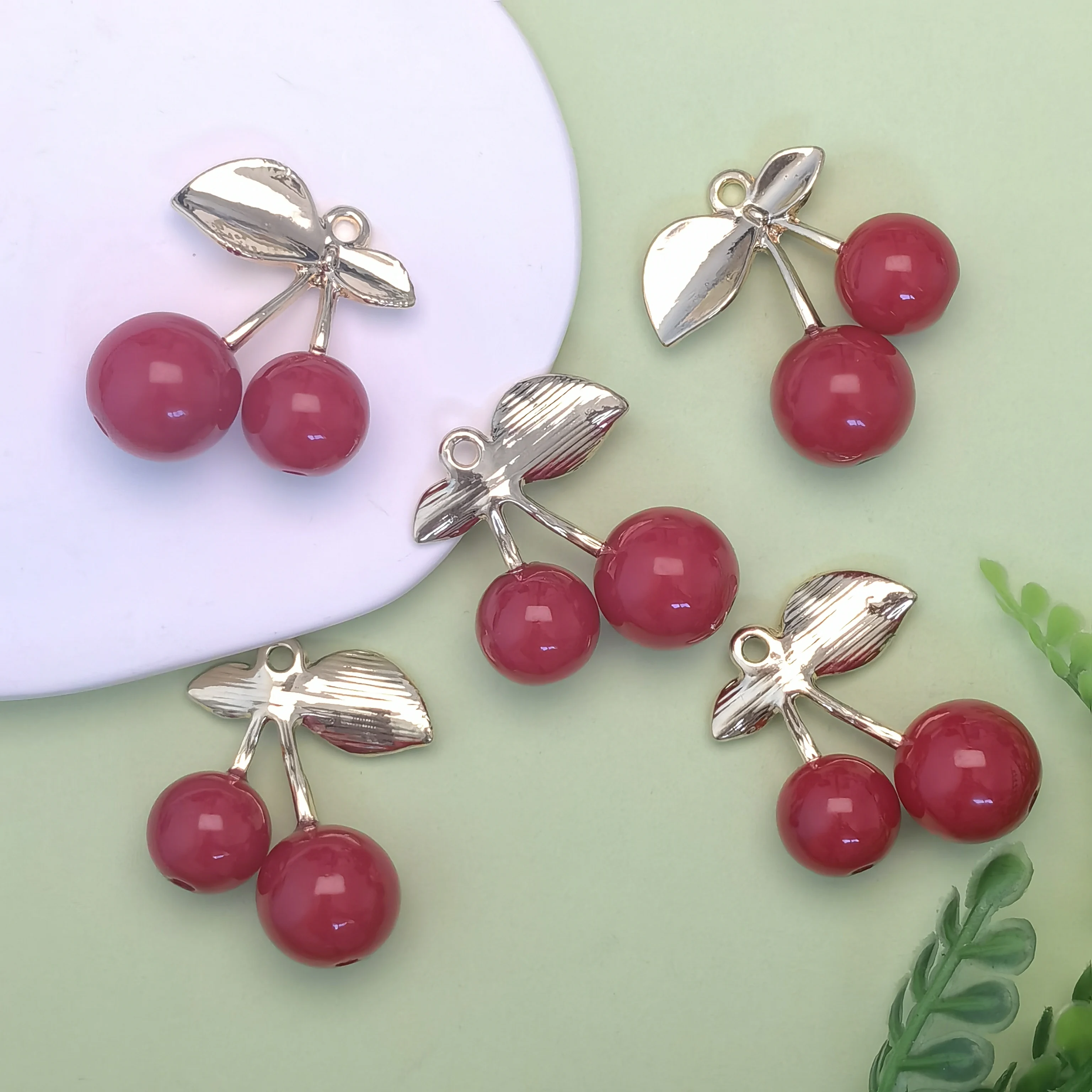 Red Beads Cherry Fruit Charms Pendant for Necklaces Copper Gold Plated Crtystal Leaves Fruit Jewelry Making Component
Red Beads Cherry Fruit Charms Pendant for Necklaces Copper Gold Plated Crtystal Leaves Fruit Jewelry Making Component