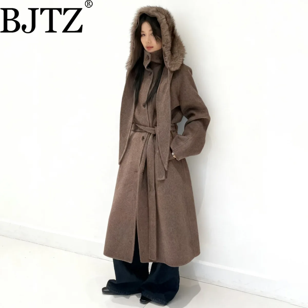 Women Wool Blend Coat with Detachable Hood Non-refundable Winter Thickened Elegant Minimalist Casual Premium Comfortable Luxury
Women Wool Blend Coat with Detachable Hood Non-refundable Winter Thickened Elegant Minimalist Casual Premium Comfortable Luxury