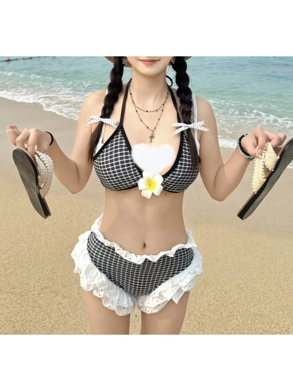 2026 new summer sweet girl style black and white checkered lace border bikini skirt pants spicy girl swimsuit set small fresh
2026 new summer sweet girl style black and white checkered lace border bikini skirt pants spicy girl swimsuit set small fresh