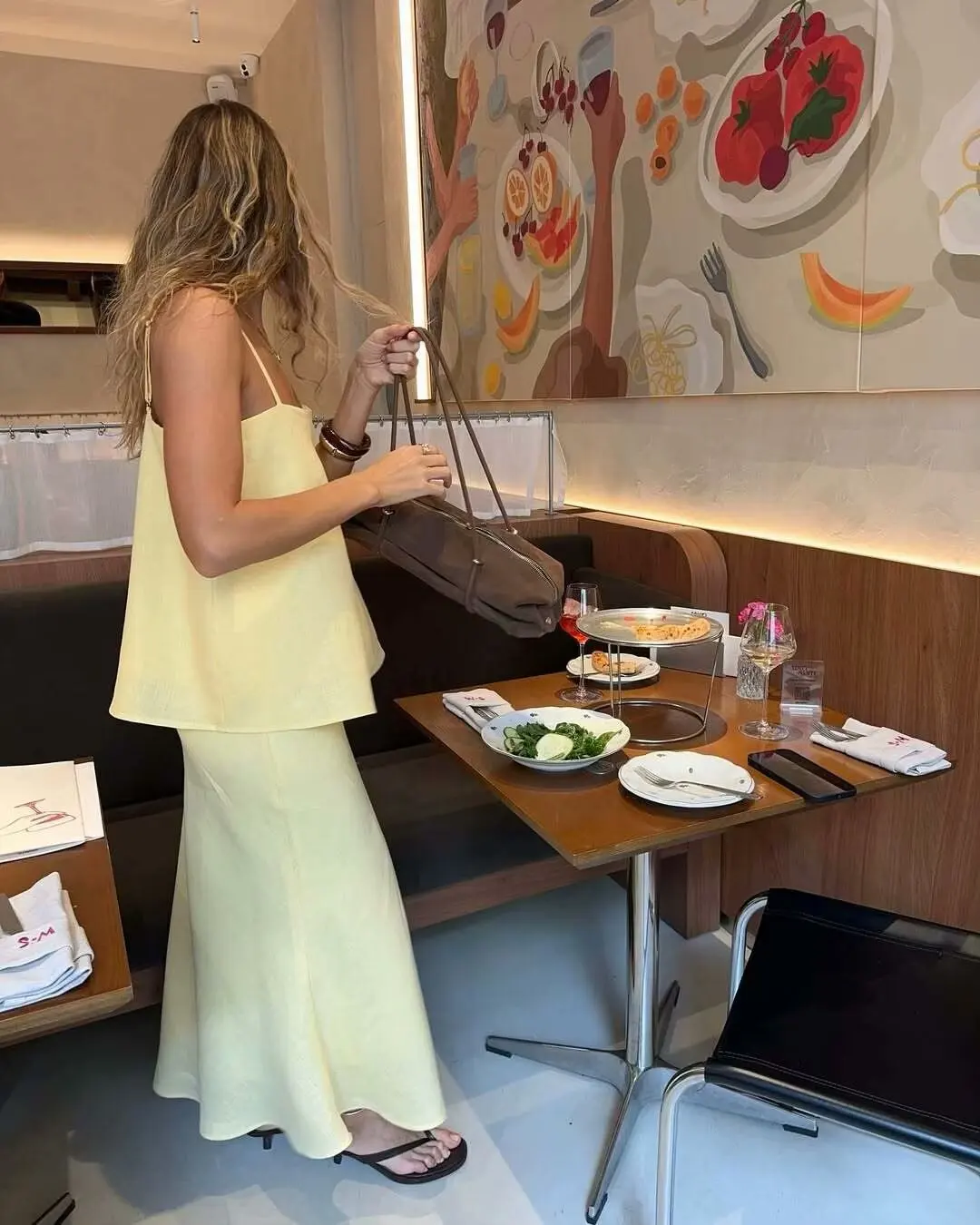 Taop&Za women's clothing 2025 summer new style niche pleated casual small sling + cotton and linen fishtail hip skirt
Taop&Za women's clothing 2025 summer new style niche pleated casual small sling + cotton and linen fishtail hip skirt