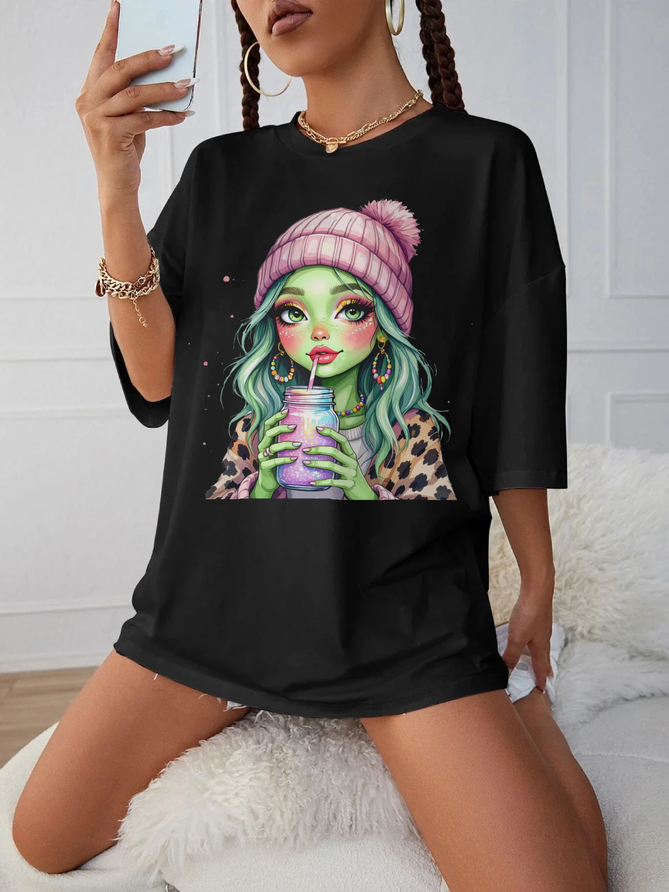 Alien-Latte-Girl-Cozy Стильная черная женская футболка с круглым вырезом свободного покроя, удобная летняя одежда для беременных
Alien-Latte-Girl-Cozy Стильная черная женская футболка с круглым вырезом свободного покроя, удобная летняя одежда для беременных