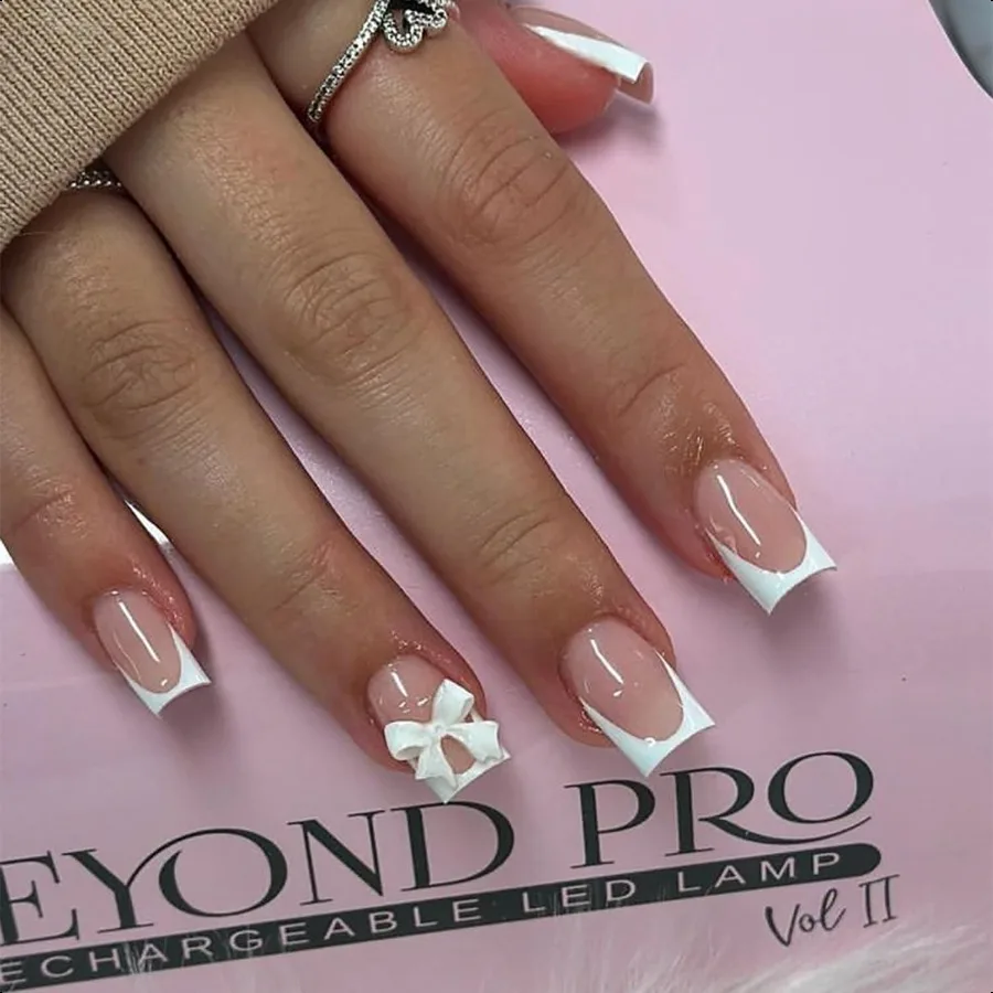 Розовый Pr on Nails Короткие квадратные накладные ногти Белый французский кончик Сплошной цвет Глянцевый телесный розовый дизайн Накладные ногти с бантом Подвески для ногтей
Розовый Pr on Nails Короткие квадратные накладные ногти Белый французский кончик Сплошной цвет Глянцевый телесный розовый дизайн Накладные ногти с бантом Подвески для ногтей