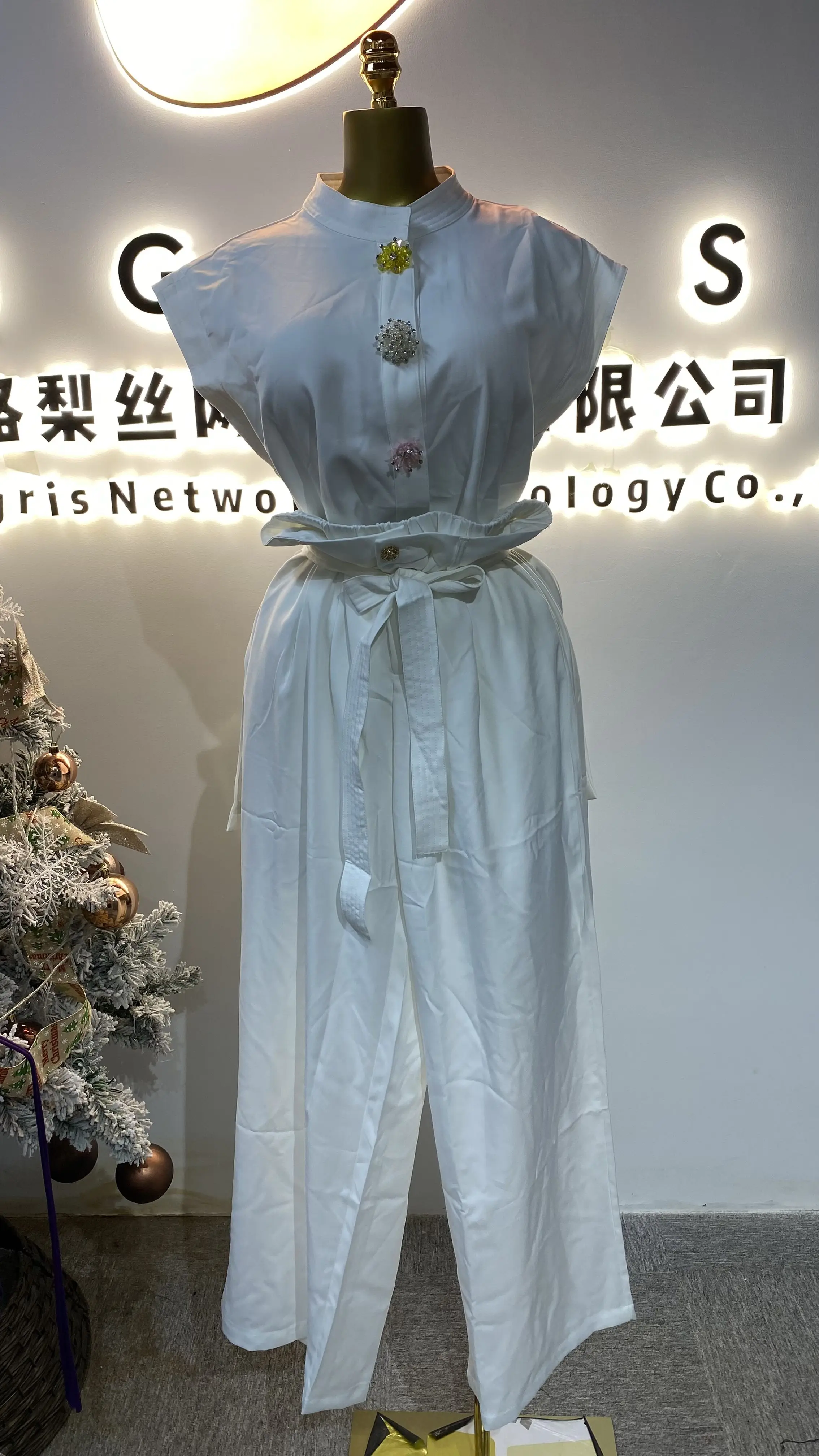 2025 European ethnic style large swing print dress belt button ruffle dress-GZMM350
2025 European ethnic style large swing print dress belt button ruffle dress-GZMM350