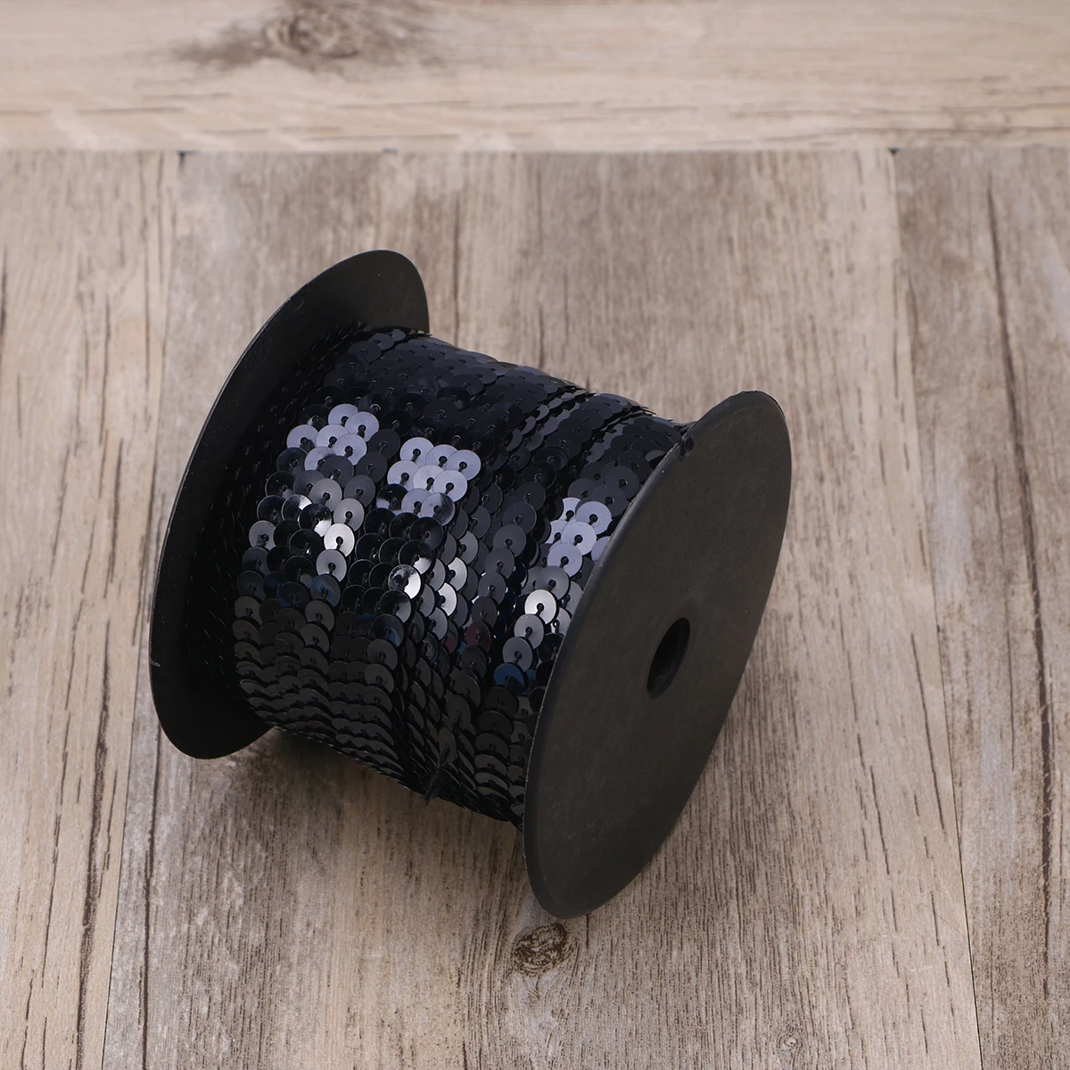 100 Yard/Roll 6Mm Flat Sequin String Ribbon Paillette For Diy Attire Wedding Bridal Sewing Craft Elastic Pvc Trimming Handicraft
100 Yard/Roll 6Mm Flat Sequin String Ribbon Paillette For Diy Attire Wedding Bridal Sewing Craft Elastic Pvc Trimming Handicraft