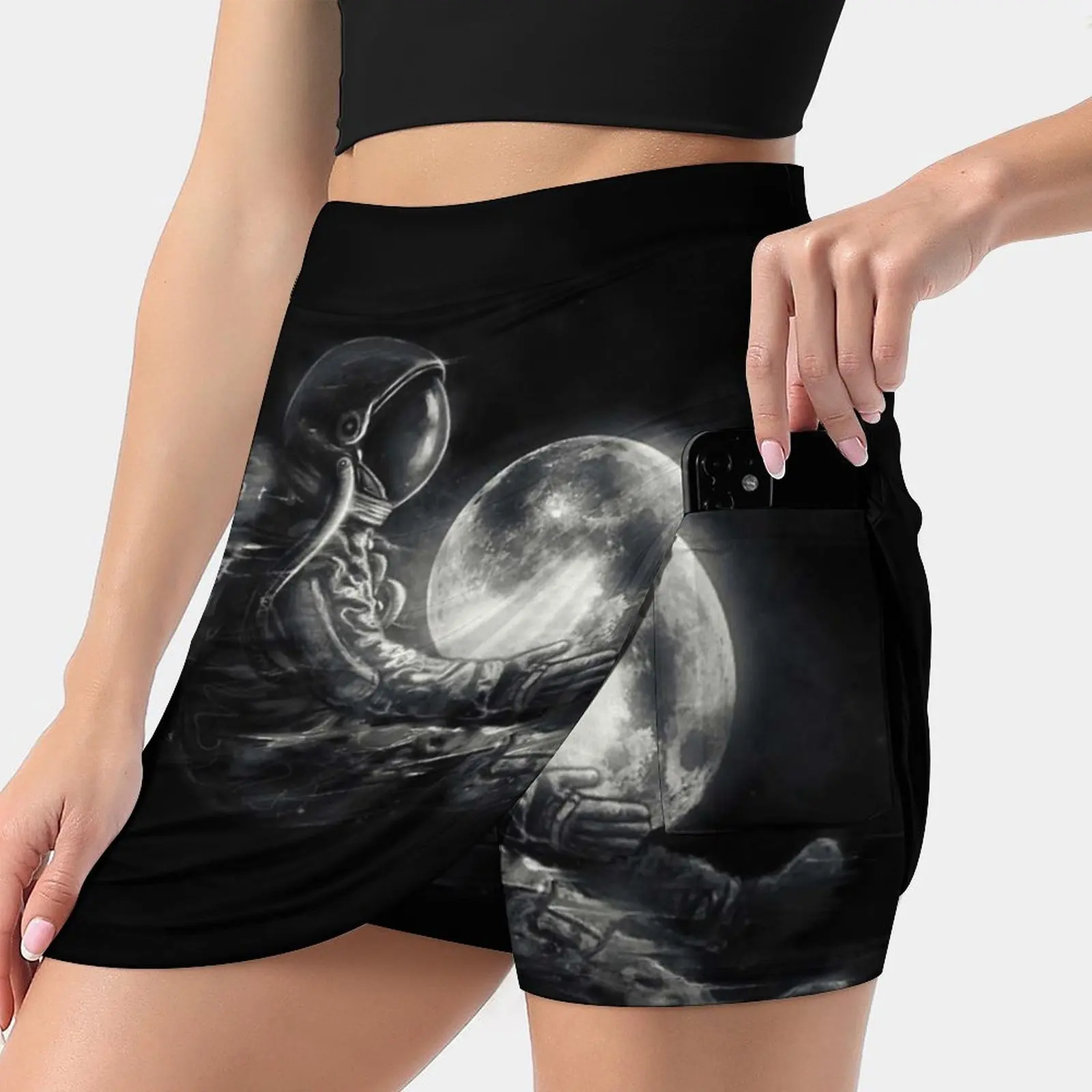 Юбка Moon Play женская короткая, модная в космическом стиле, с астронавтом, луной, черно-белая, Cosmic Surreal
Юбка Moon Play женская короткая, модная в космическом стиле, с астронавтом, луной, черно-белая, Cosmic Surreal
