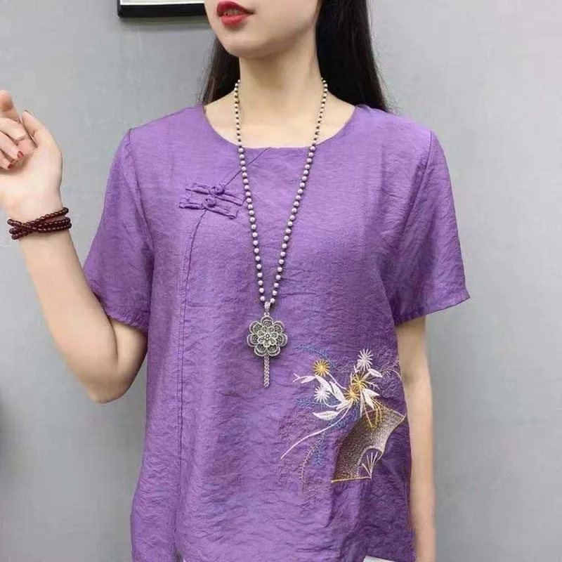 Vintage O-Neck Button Irregular Embroidery Blouse Women's Clothing 2023 Summer New Oversized Casual Pullovers Asymmetrical Shirt
Vintage O-Neck Button Irregular Embroidery Blouse Women's Clothing 2023 Summer New Oversized Casual Pullovers Asymmetrical Shirt