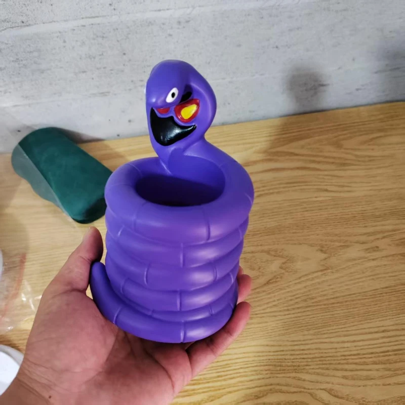 3D Novelty Cartoon Cobra Snake Pen Holder Animal Shaped Desk Organizer Pencil Cup for Office Stationery Desk Home Decor Gift
3D Novelty Cartoon Cobra Snake Pen Holder Animal Shaped Desk Organizer Pencil Cup for Office Stationery Desk Home Decor Gift