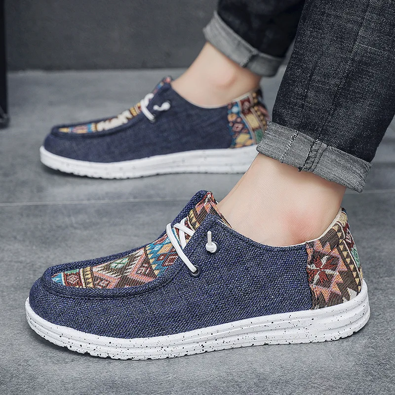 Korean-style fashionable men's cloth shoes, large-sized men's shoes, trendy sneakers, casual shoes and sports shoes
Korean-style fashionable men's cloth shoes, large-sized men's shoes, trendy sneakers, casual shoes and sports shoes